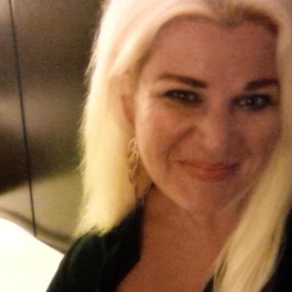 Meet your Posher, Gerri - Picture 1 of 1